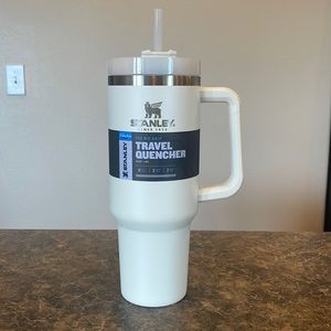 40oz Stanley Adventure Quencher